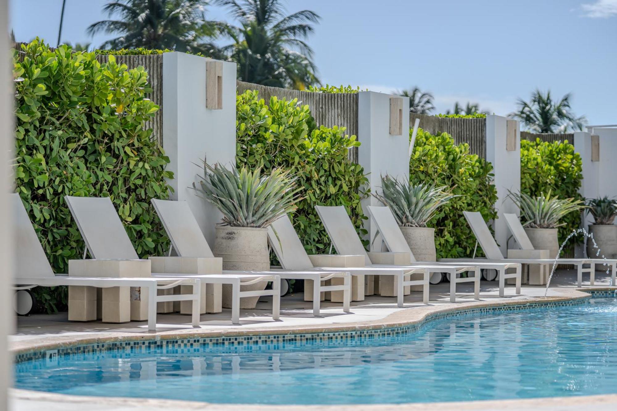 15 Airport Hotels Close to National Guard Museum, San Juan